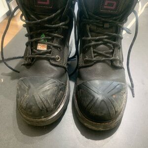 Dakota women’s work boot.  Steel toes, CSA approved.  Worn for one week